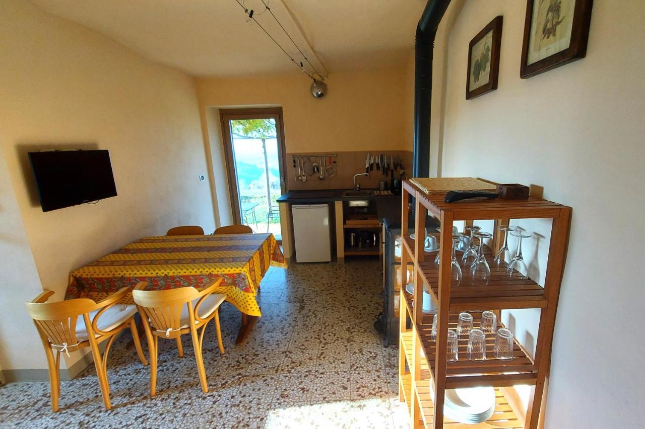 דירות דוליאני Cascina Nomade - Wine & Scenic Retreat מראה חיצוני תמונה