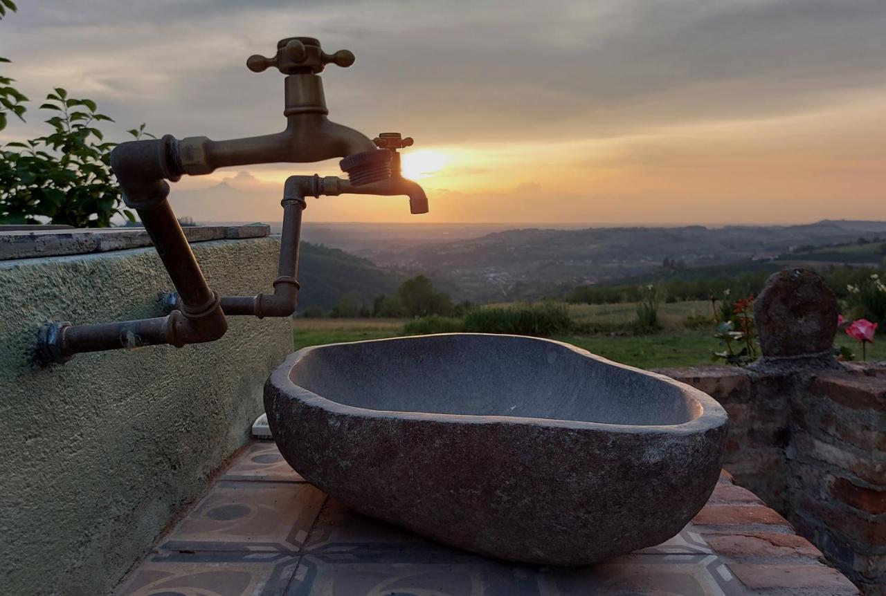 דירות דוליאני Cascina Nomade - Wine & Scenic Retreat מראה חיצוני תמונה